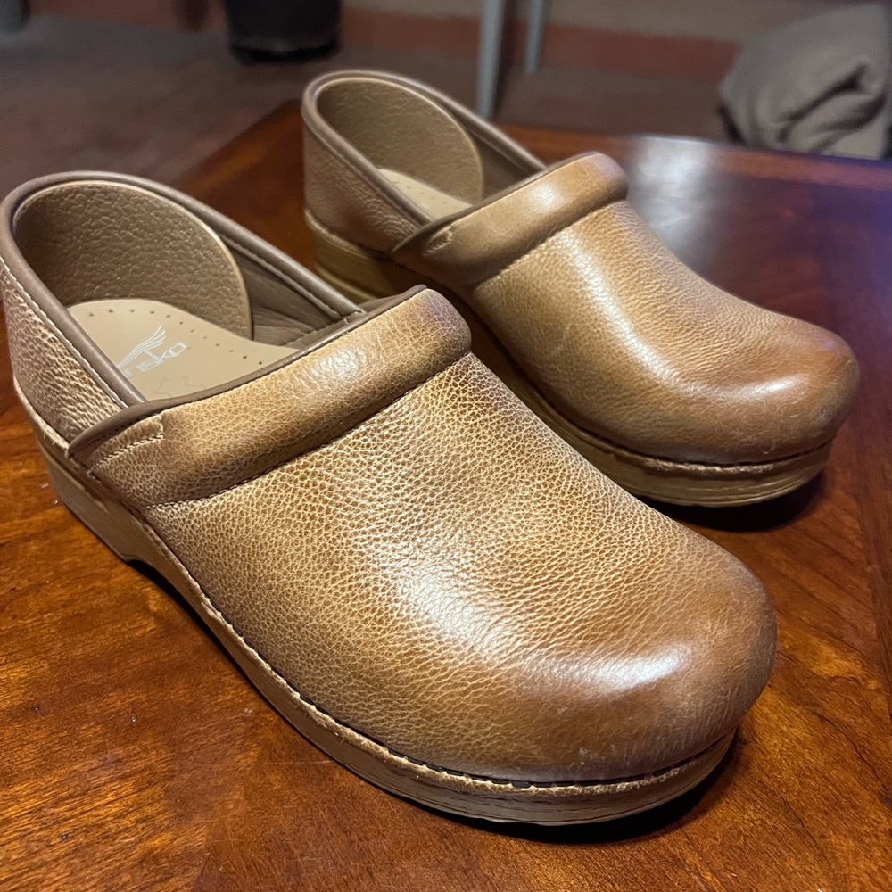 Women Dansko Professional Honey Distressed clogs